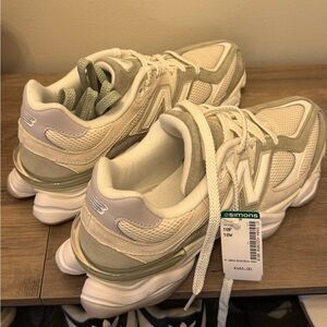 New Balance Cream & Light green 9060 Sneakers